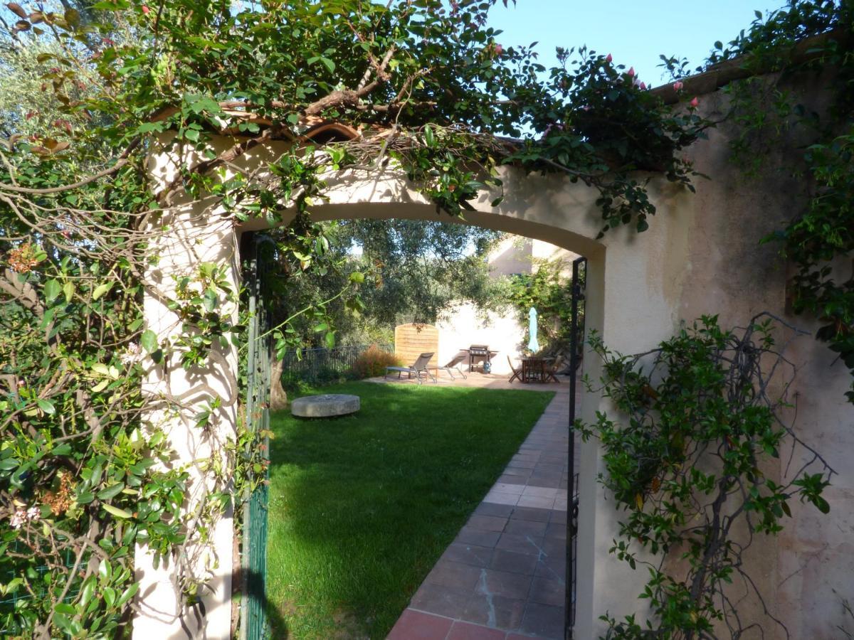 Apartment Cezanne With Heated Pool And Private Garden Chateauneuf-Grasse Eksteriør billede